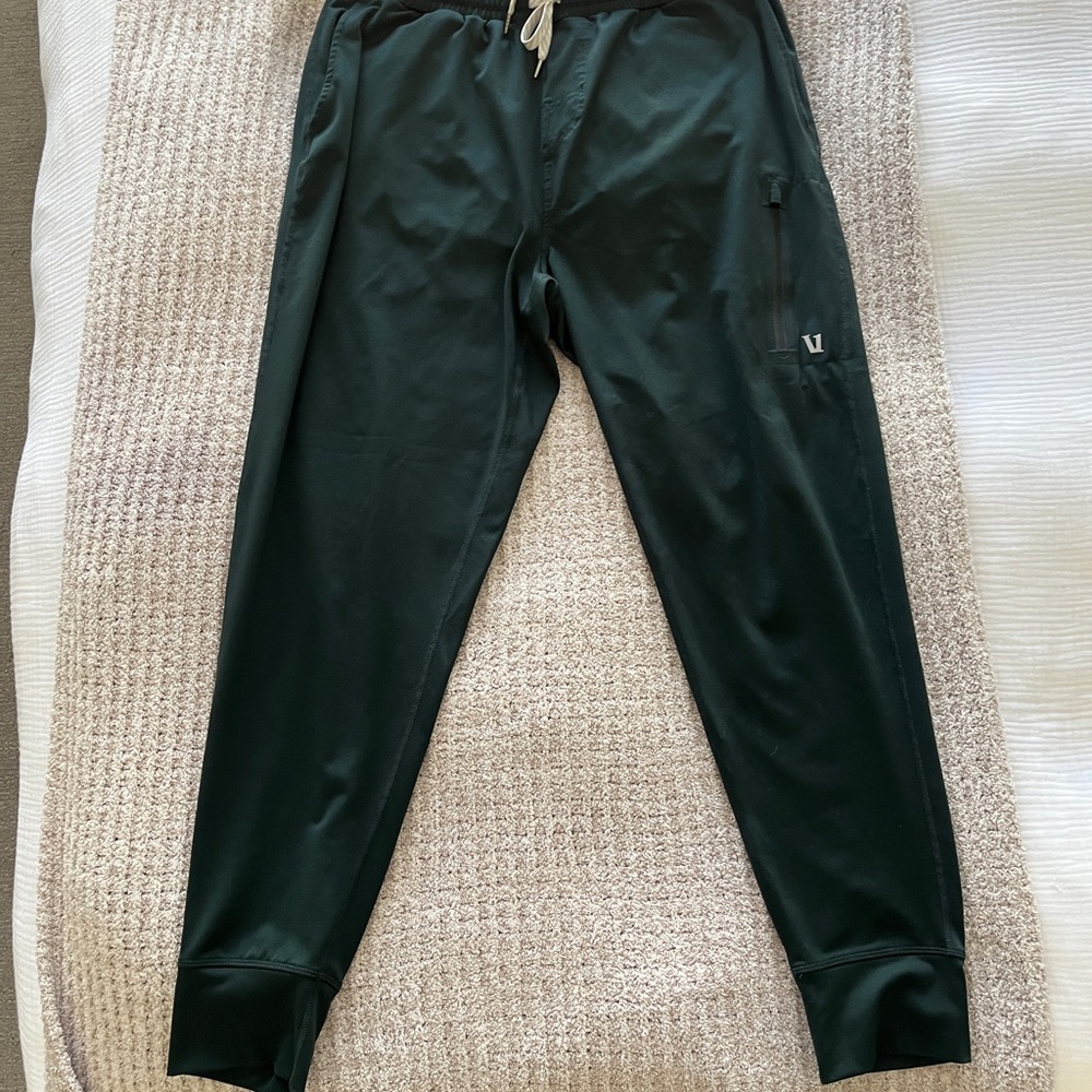 Vuori Men's Dark Green Sunday Performance Jogger Pants size L